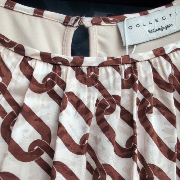 Chain Pattern Blouse in Cream and Brown - Picture 3 of 7